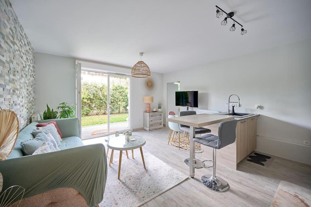 Apartamento Le Cocon Boheme Chic Sartrouville Exterior foto